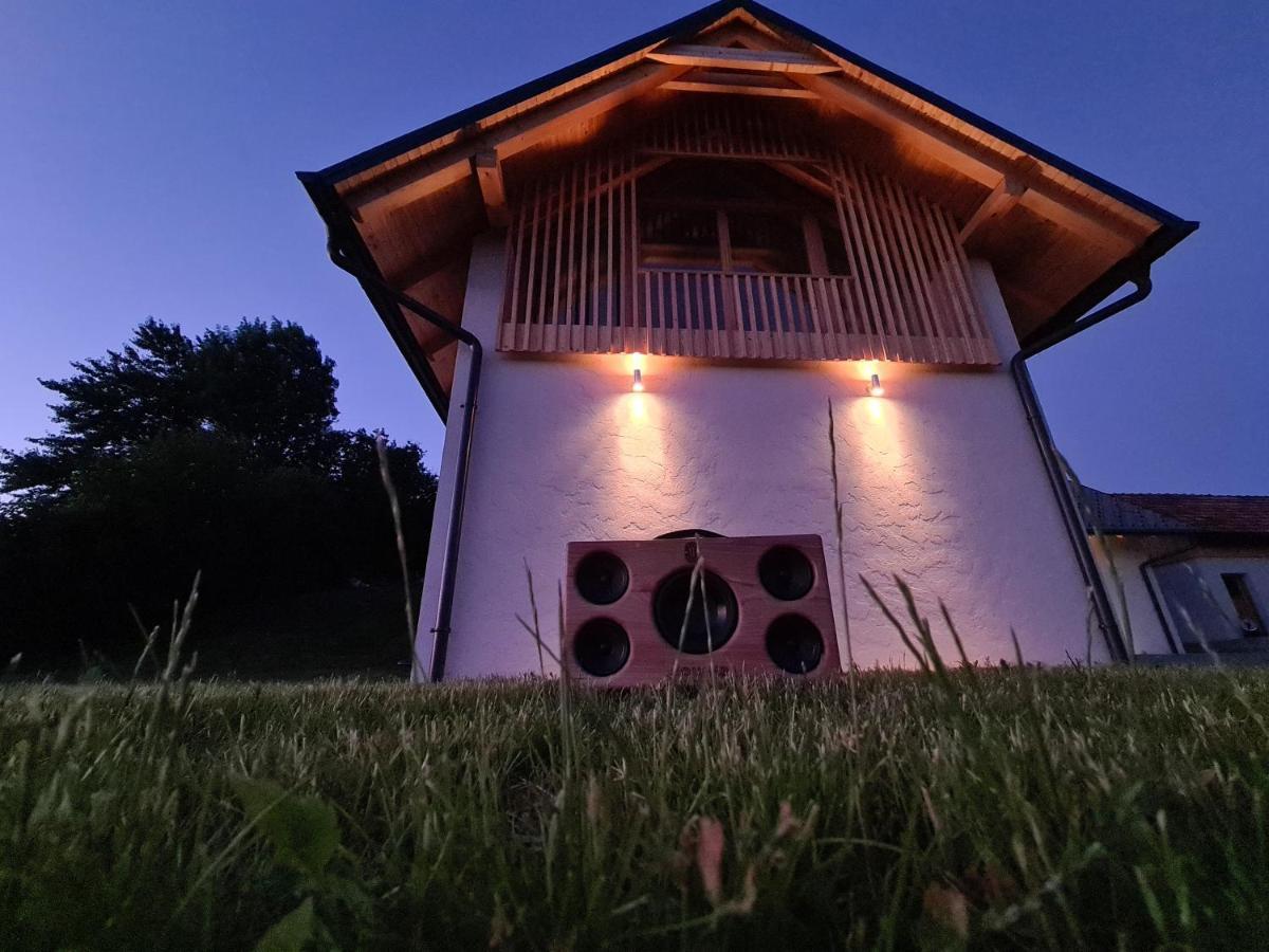 Hisa Sonca Toti Breg Guest House Svecina Exterior photo